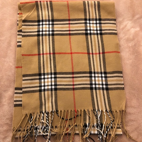 Accessories - Cozy Scarf